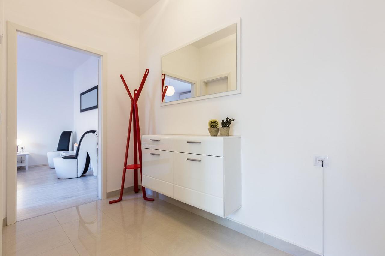 Fifi Apartment W. Parking In Old Town 자다르 외부 사진