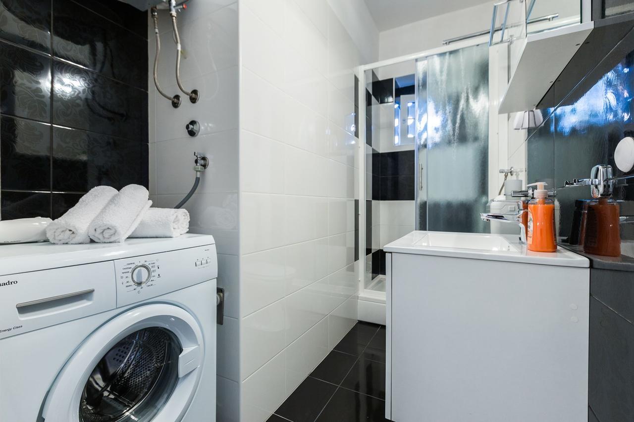 Fifi Apartment W. Parking In Old Town 자다르 외부 사진
