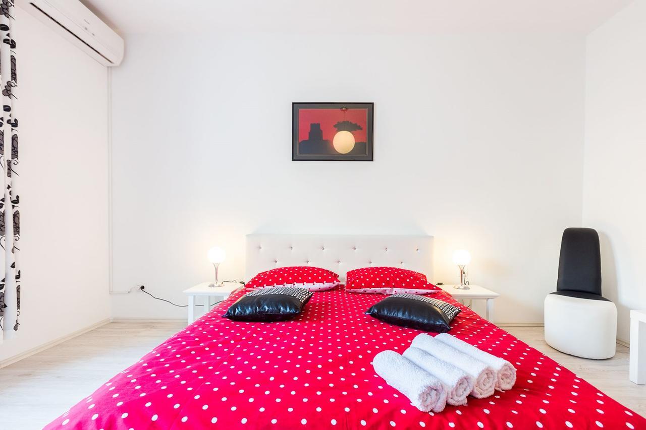 Fifi Apartment W. Parking In Old Town 자다르 외부 사진