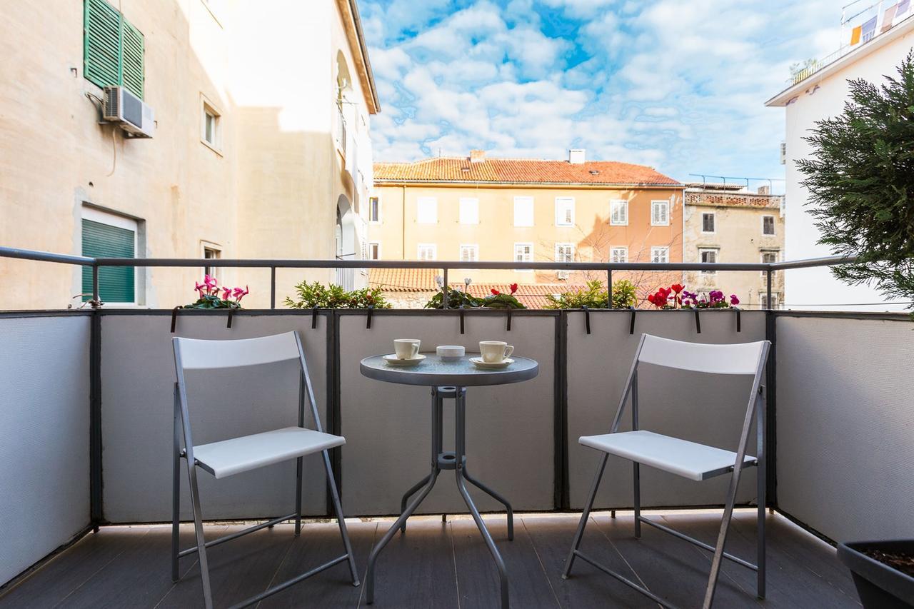 Fifi Apartment W. Parking In Old Town 자다르 외부 사진