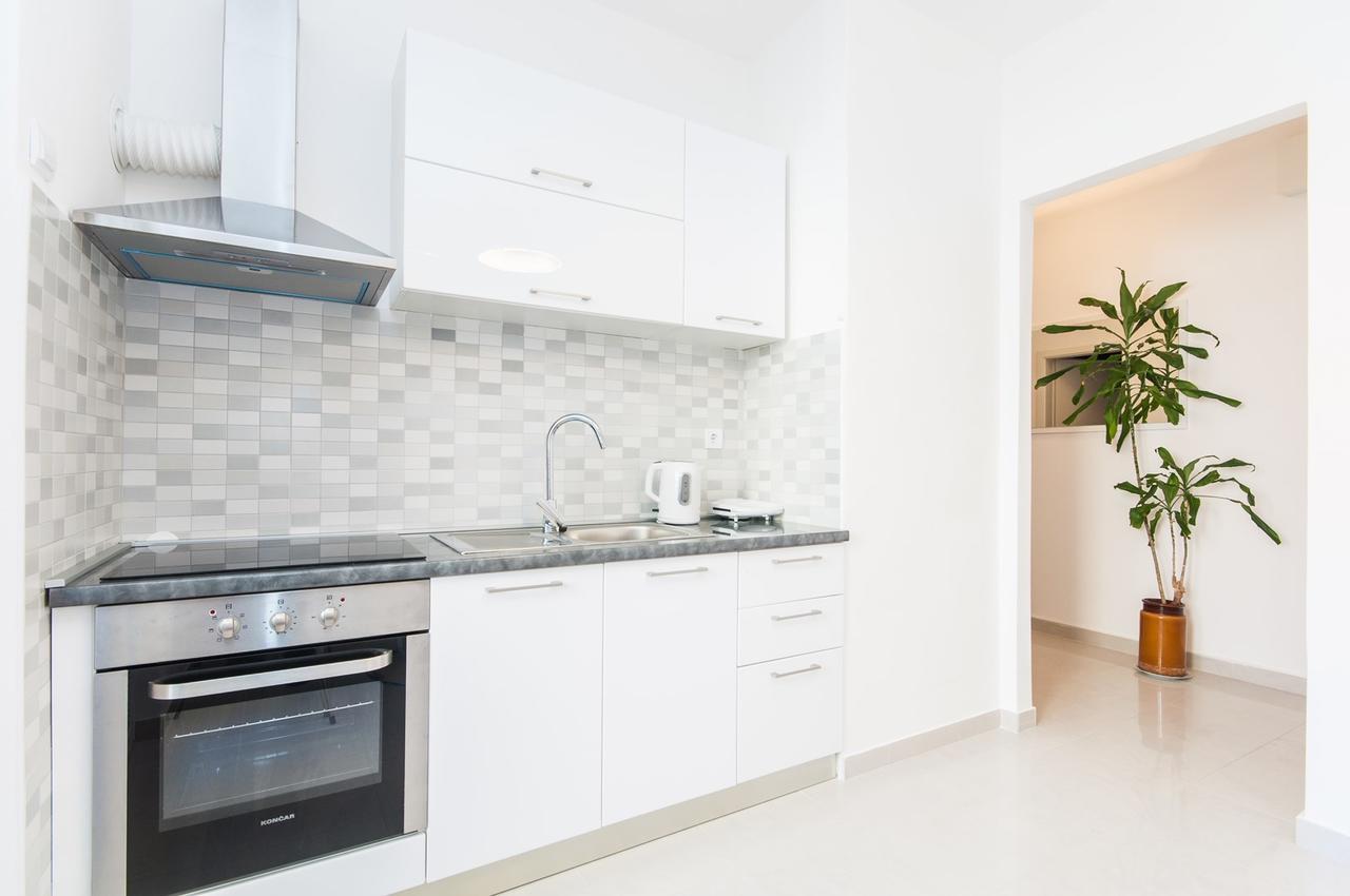 Fifi Apartment W. Parking In Old Town 자다르 외부 사진