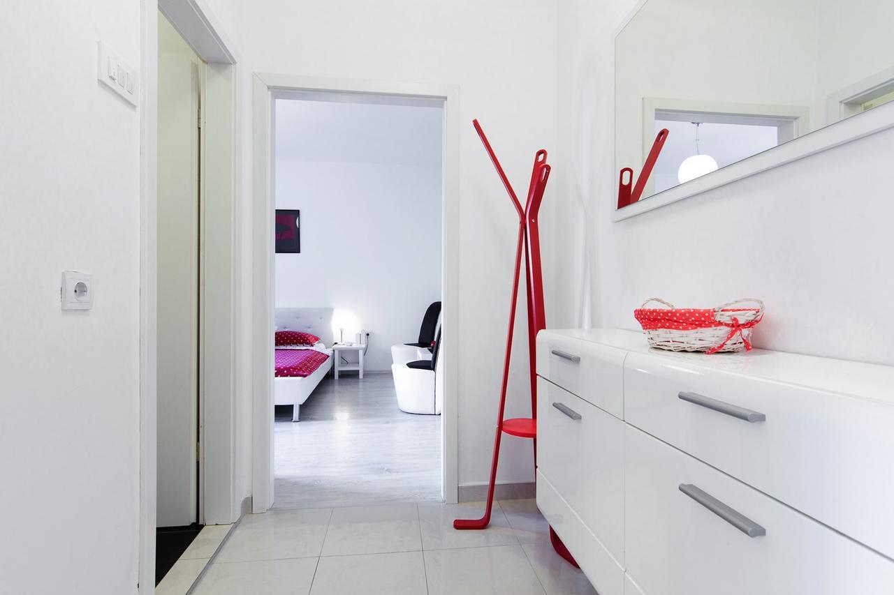 Fifi Apartment W. Parking In Old Town 자다르 외부 사진