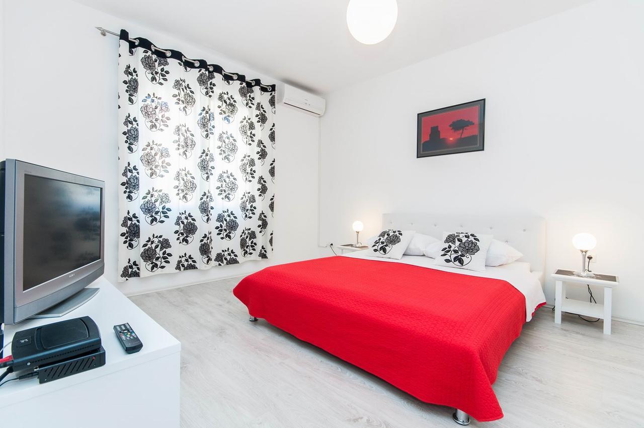 Fifi Apartment W. Parking In Old Town 자다르 외부 사진